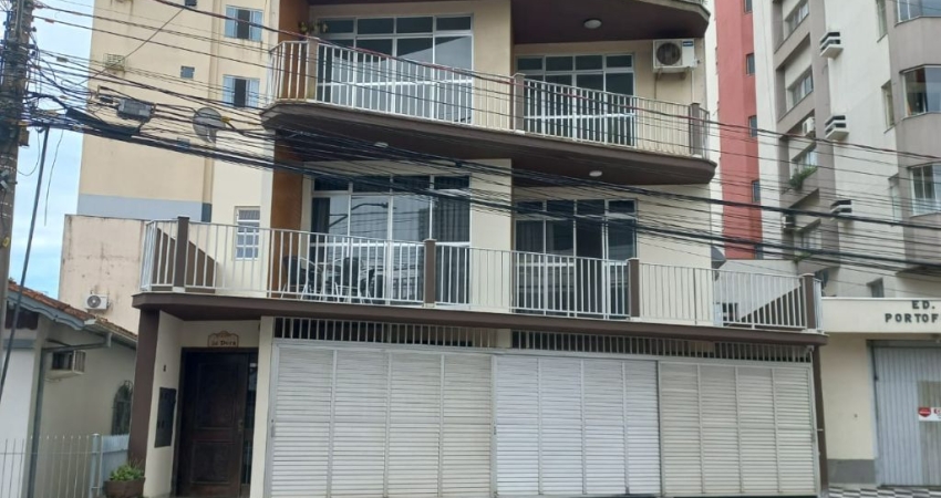 Apartamento com 3 Dormitórios