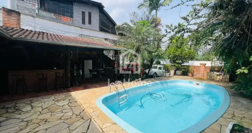 Casa com 5 quartos à venda na Vila Nova, Blumenau