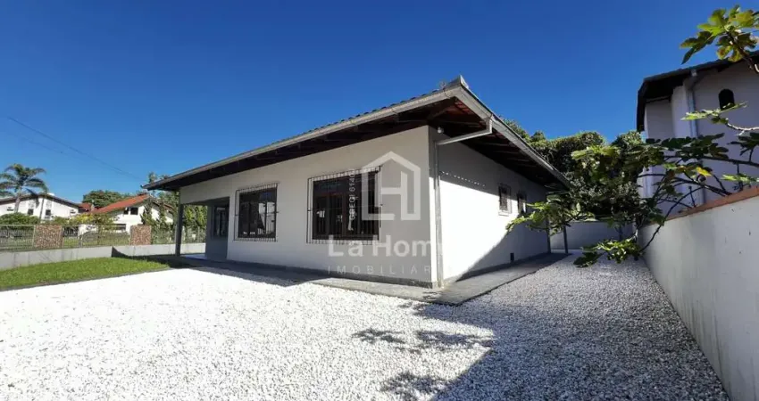 Casa em condomínio fechado com 3 quartos para alugar no Vorstadt, Blumenau