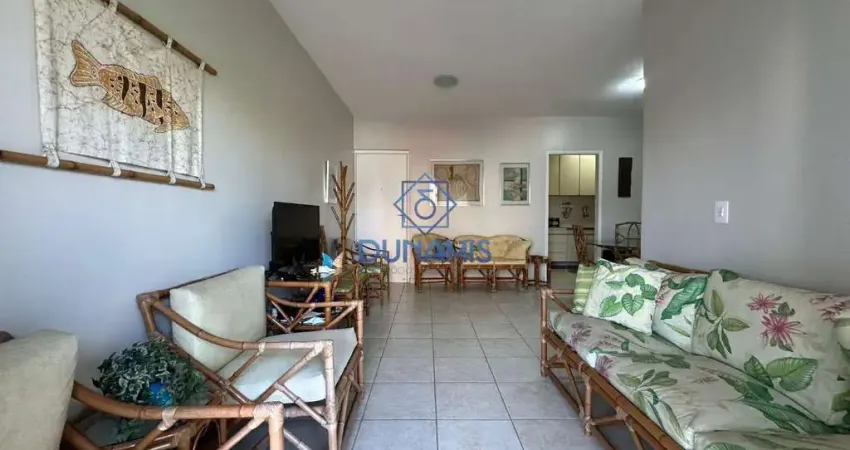 Apartamento reformado vista livre na praia da enseada com excelente localização