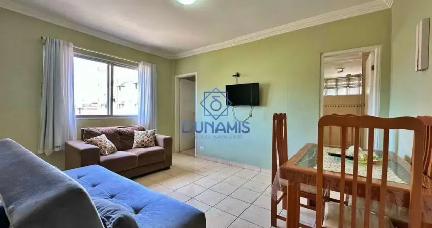 Apartamento 2 dormitórios na praia da enseada a 400 metros do mar.