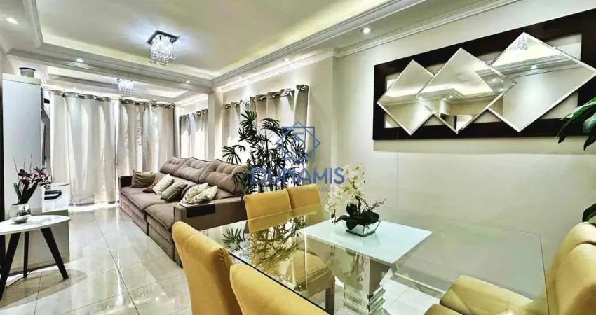 Cobertura reformada  à 200 metros do mar - 2 dormitórios na praia da enseada.