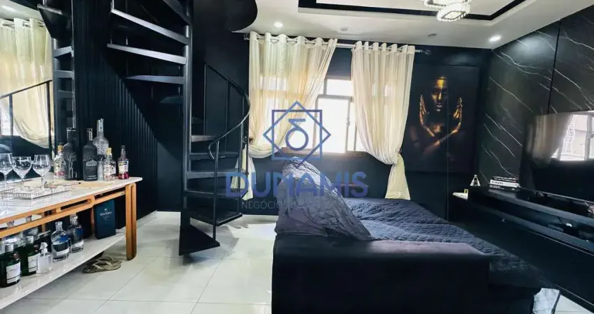 Cobertura duplex reformada com 2 vagas de garagem próximo a praia