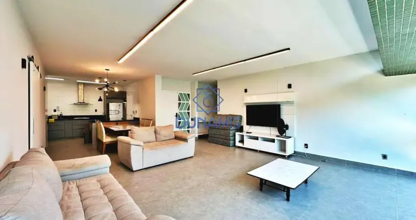 Apartamento em prédio de frente para o mar à venda na praia da enseada