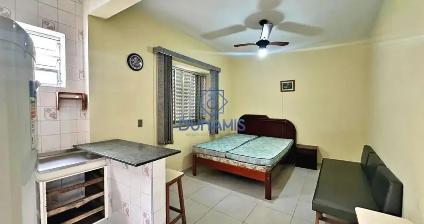 Kitnet a venda próximo a praia da enseada com vaga de garagem rotativa