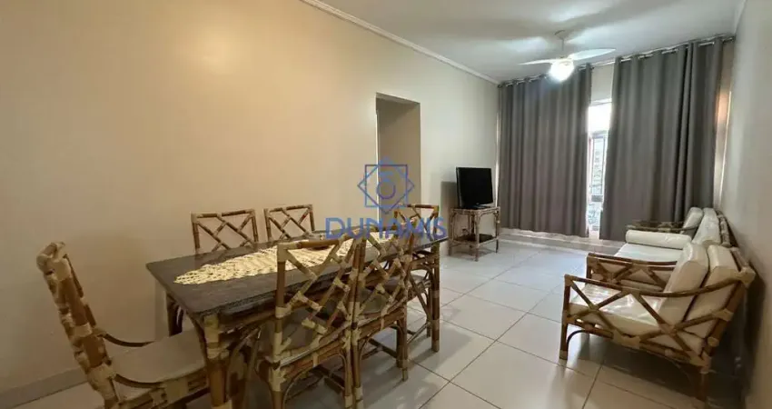 Apartamento reformado próximo a praia da enseada com vaga de garagem