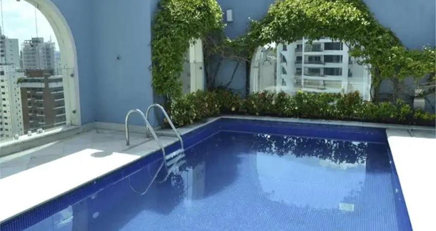 Graciosa cobertura, com vista livre, localizada no campo belo.