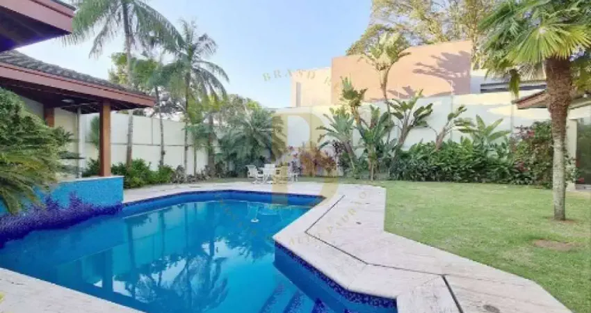 Mansão  com 900 m², 4 quartos sendo 4 suítes à venda no bairro jardim dos estados.