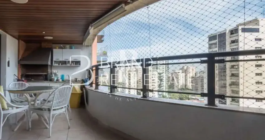 Apartamento à venda e com localização privilegiada em Moema. Oportunidade.