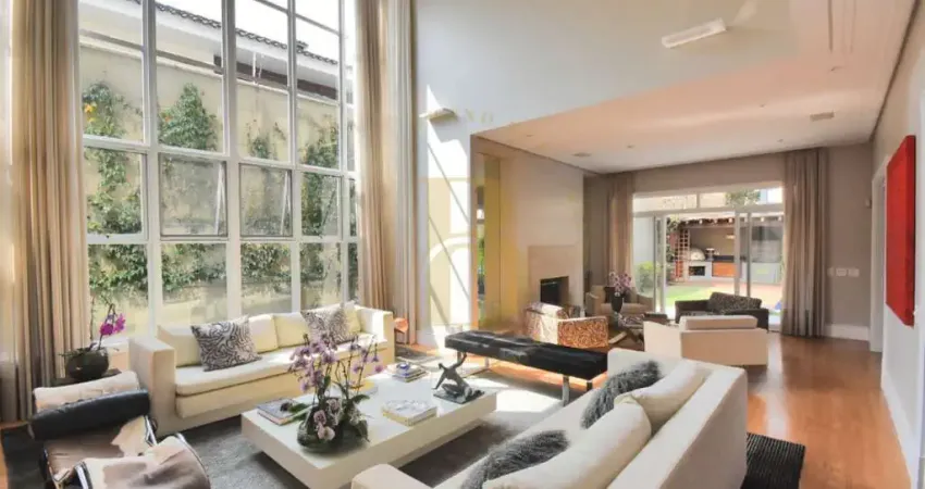 Casa com 500 m², 4 quartos sendo 2 suítes à venda no bairro fazenda morumbi.