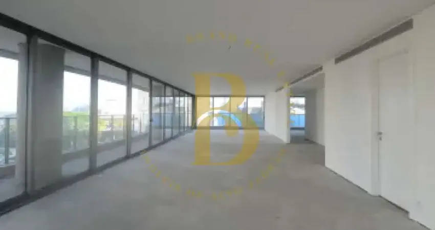 Apartamento com 630 m², 4 quartos sendo 4 suítes à venda no bairro paraíso.