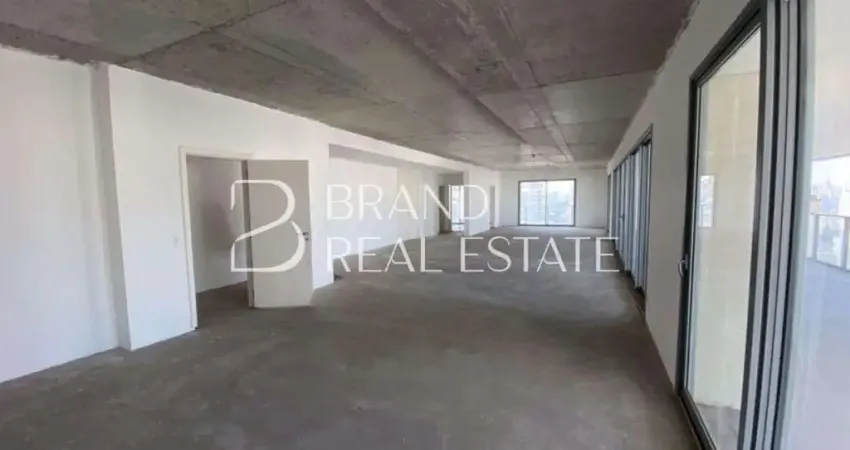 Apartamento com 535 m², 4 quartos sendo 4 suítes à venda no bairro Vila Nova Conceição.