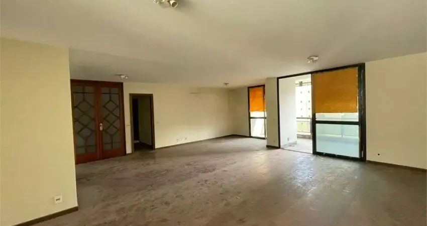 Apartamento com 267 m², 3 quartos sendo 3 suítes à venda no bairro itaim bibi.