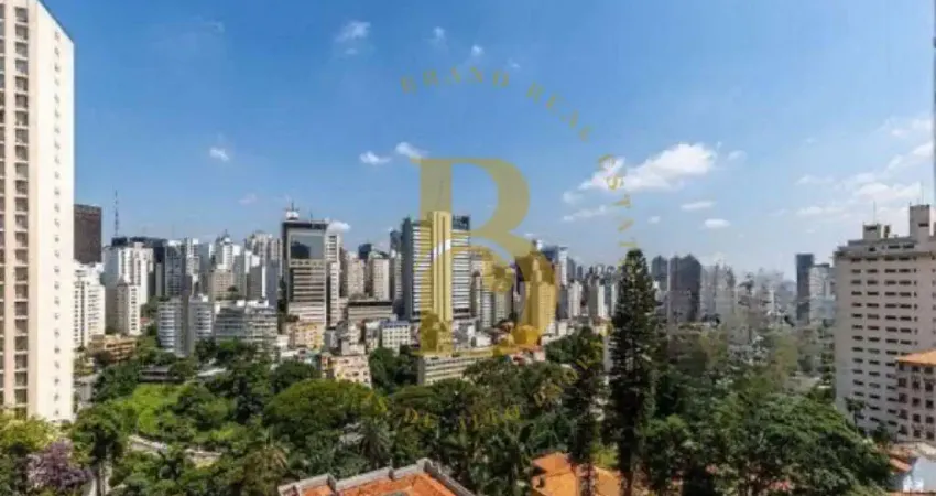 'exclusividade e sofisticação: apto totalmente reformado com pé direito alto e localização privilegi