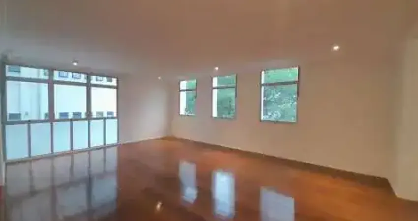 Apartamento á venda de 233 m², com 3 quartos e 2 vagas no bairro jardim américa.