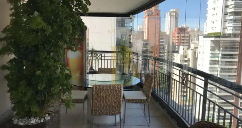Apartamento á venda de 245 m², 4 quartos e 5 vagas no bairro moema pássaros.