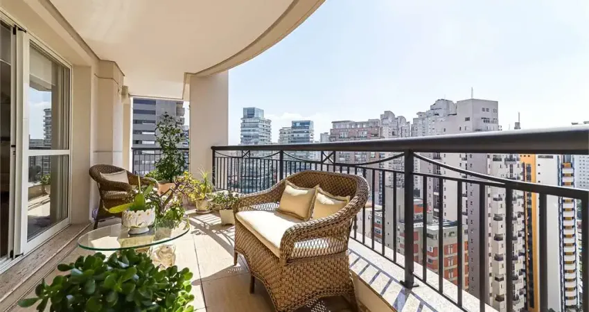 Apartamento com 4 quartos à venda na Avenida Sabiá, 144, Moema, São Paulo