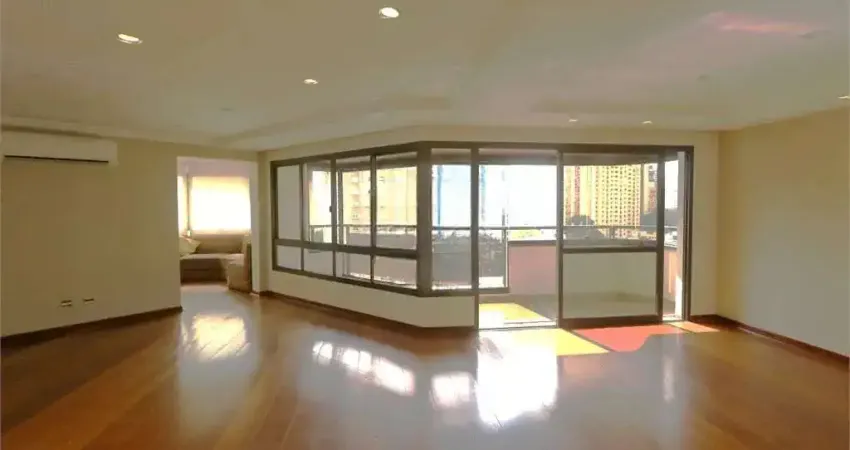 Apartamento com 4 quartos à venda na Rua Juquis, 71, Moema, São Paulo