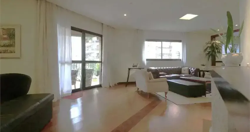 Apartamento com 4 quartos à venda na Rua Gaivota, 222, Moema, São Paulo