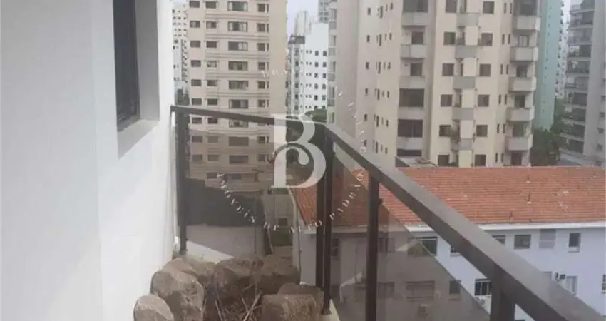 Apartamento com 3 quartos para alugar na Avenida Moema, 761, Moema, São Paulo