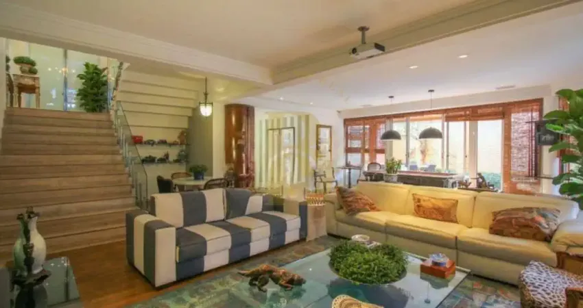 Casa de condomínio com 606 m², 3 quartos sendo 3 suítes à venda no bairro cidade jardim.