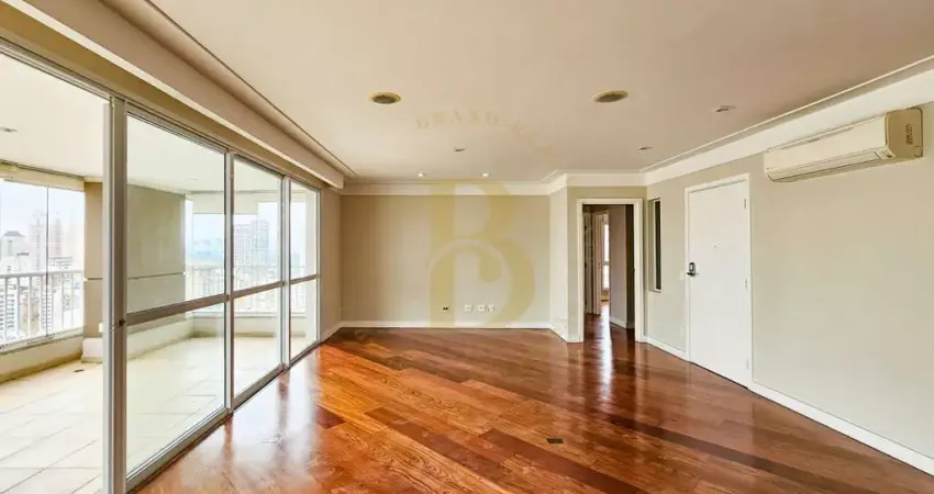 Apartamento pra locação em moema no maison lalique, 180m², andar alto, 4 quartos, 3 vagas.