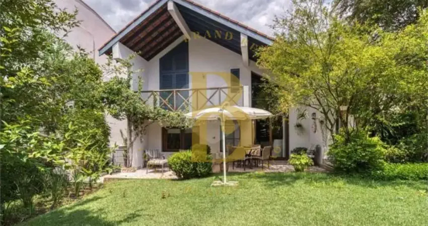 Casa com quintal e grande terreno, á venda, 1200m², 4 dormitórios, e 4 vagas, alto da boa vista