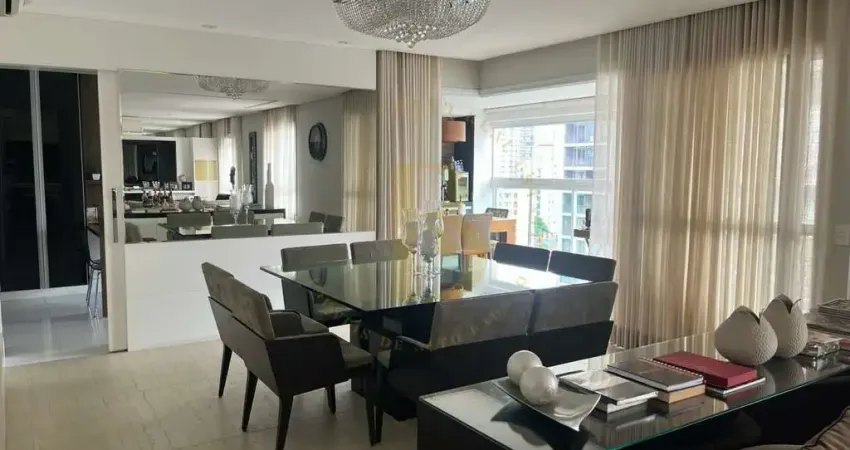 Apartamento com 210m² com 3 suítes para locação por r$30.000,00