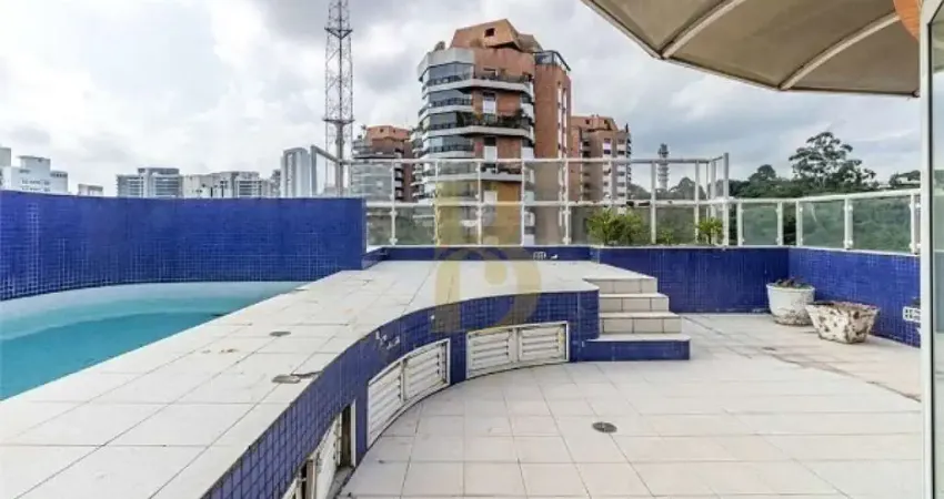 Cobertura á venda com 320 m², 3 quartos e 4 vagas no alto de pinheiros.
