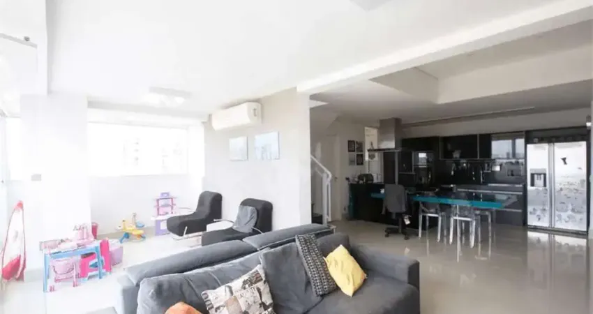 Apartamento iluminado, em andar alto, localizado no campo belo.