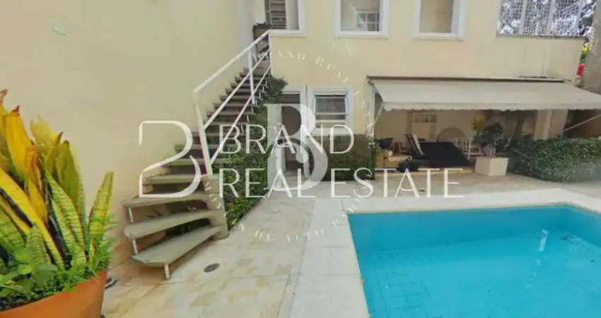 Excelente casa em localização cobiçada no Jardim Paulista.