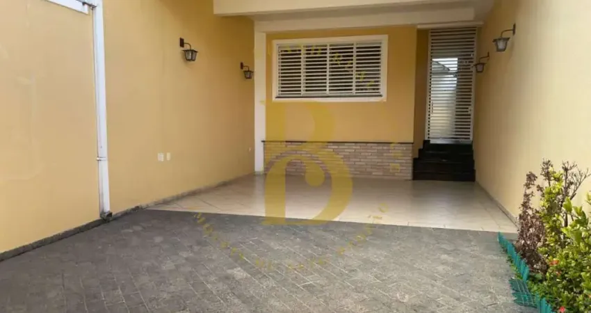 Casa á venda de 191m², com 4 quartos e 4 vagas no bairro campo grande