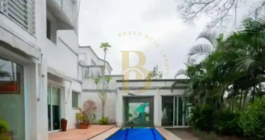 Casa com 470 m², 4 quartos sendo 4 suítes à venda no bairro consolação.