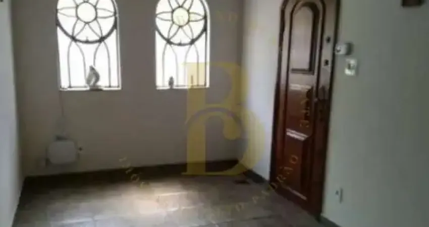 Casa com quintal e 4 dormitórios à venda ? 192m², espaçoso e arejado