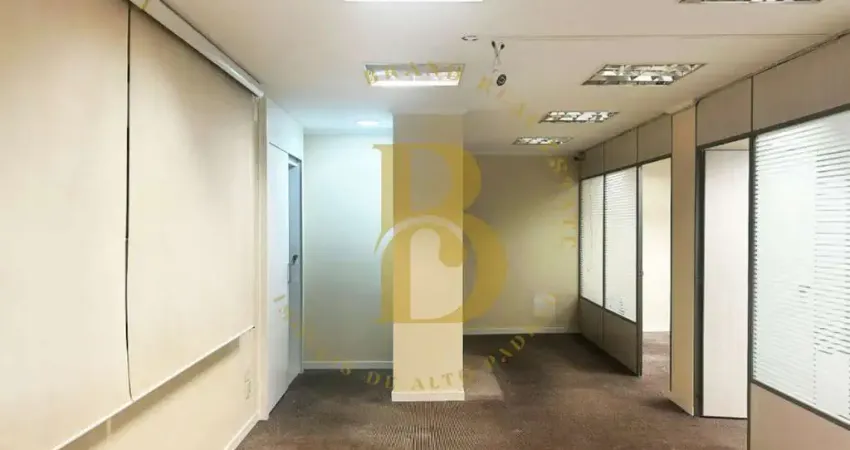 Sala comercial com 3 salas para alugar na Praça Doutor João Mendes, 52, Sé, São Paulo