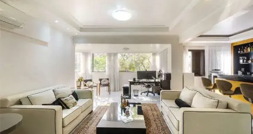 Apartamento com 242 m², 3 quartos sendo 3 suítes à venda no bairro moema pássaros.