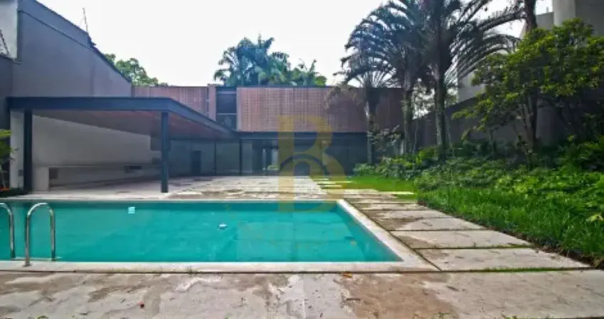 Casa com 900 m², 4 quartos sendo 4 suítes à venda no bairro jardim europa.