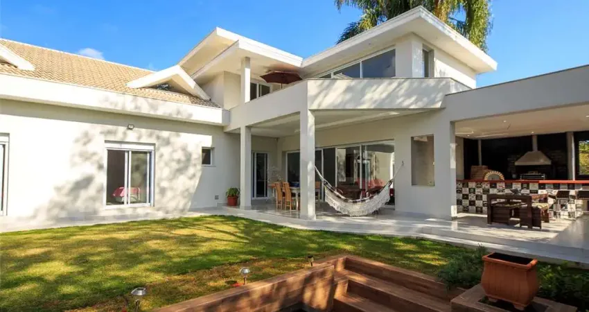 Casa com 320 m², 4 quartos sendo 4 suítes à venda no bairro granja julieta.