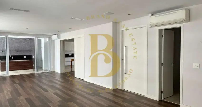 Apartamento á venda de 233m², com 3 suítes e 4 vagas de garagem no campo belo.