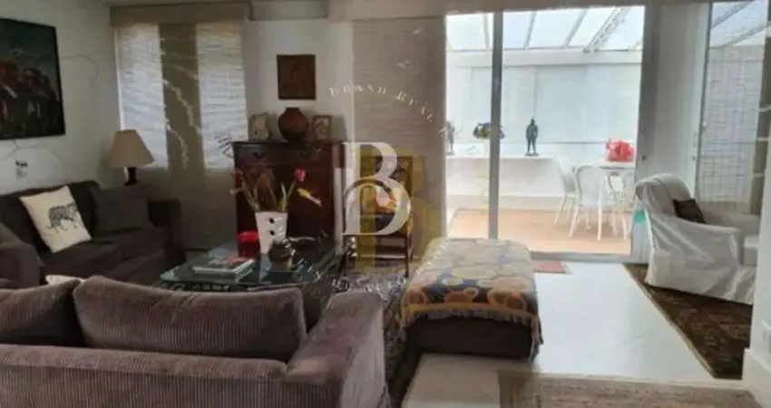 Incrível apartamento penthouse, localizado no jardim europa.