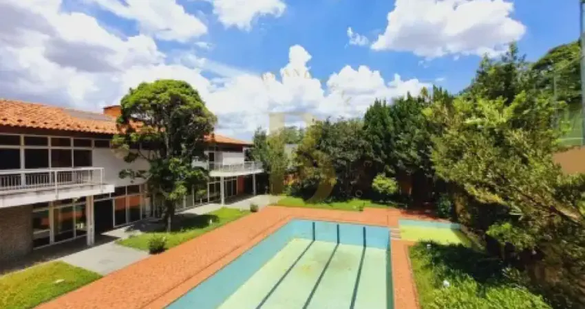 Casa com 1650 m², 6 quartos sendo 6 suítes à venda no bairro morumbi.