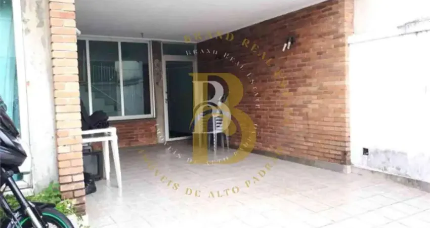 Casa em área arborizada e localização estratégica na vila nova conceição.