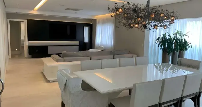 Apartamento com 237 m², 3 quartos sendo 3 suítes à venda no bairro moema pássaros.