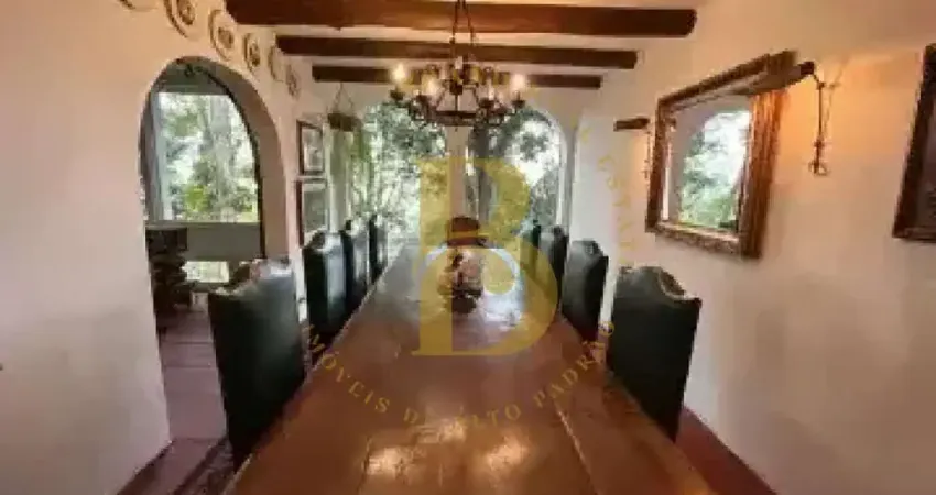 Casa com 277 m², 4 quartos sendo 4 suítes à venda no bairro morumbi.