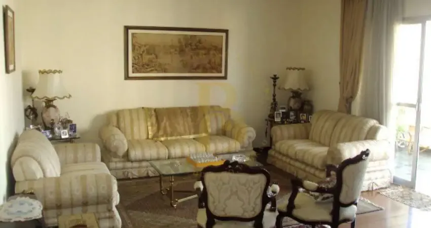 Apartamento amplo com 4 quartos (3 suítes) e 4 vagas em moema ? 220m²