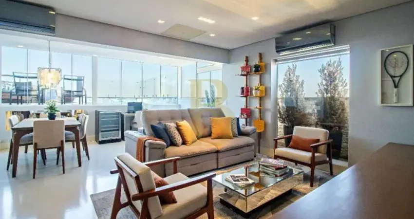 Cobertura reformada á venda de 150m², com 02 dormitórios e 02 vagas na vila mariana