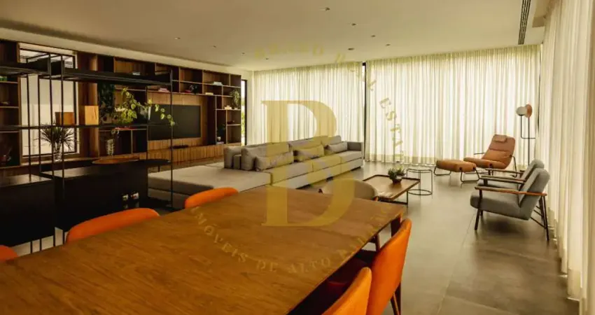 Casa de condomínio á venda com 900m², sendo 4 suítes à venda no bairro santo amaro.