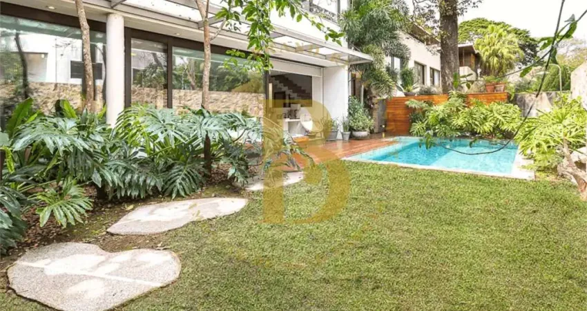 Magnifica casa, em condomínio fechado, localizado no jardim dos estados.