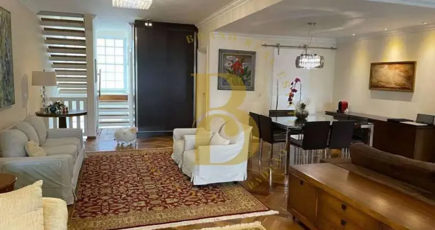 Casa em condomínio fechado, com excelentes acabamentos, localizada na chácara flora.