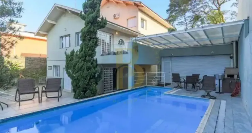 Casa de alto padrão no brooklin com 690m², 4 dormitórios, piscina aquecida e área gourmet completa'